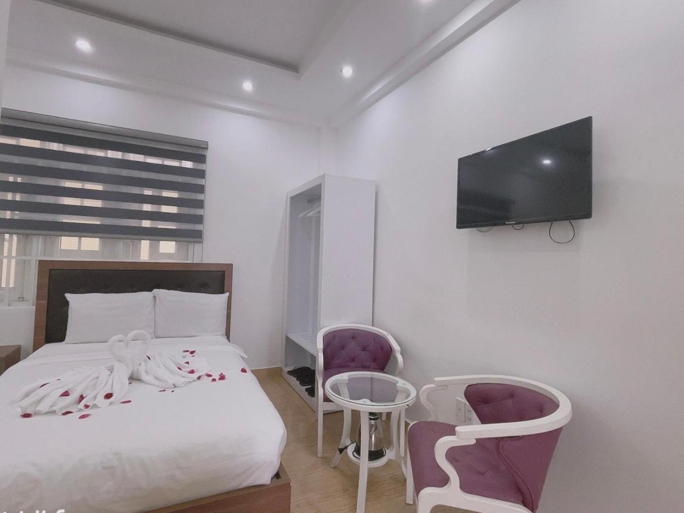 Phuong Vy Hotel Dalat Bagian luar foto