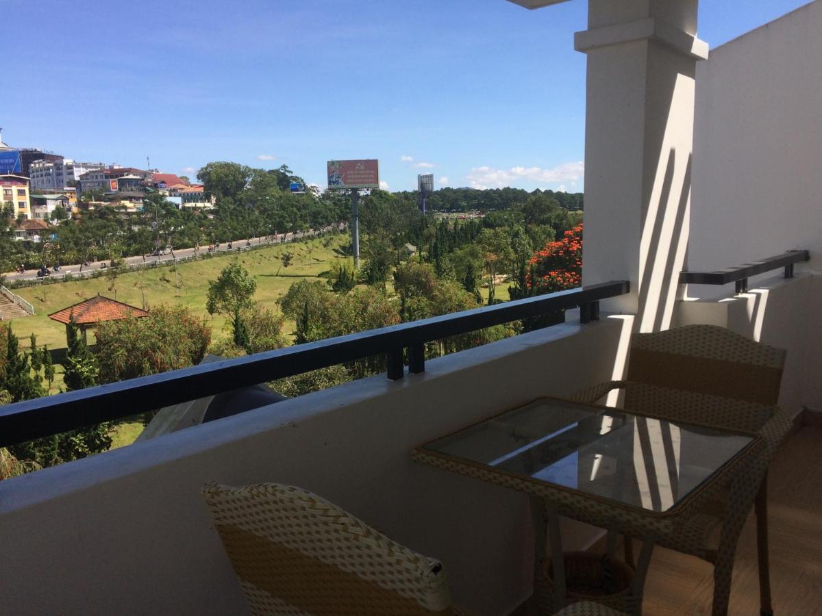 Phuong Vy Hotel Dalat Bagian luar foto